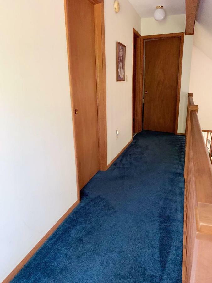 My Little Flagship Cabin East Stroudsburg Exterior foto